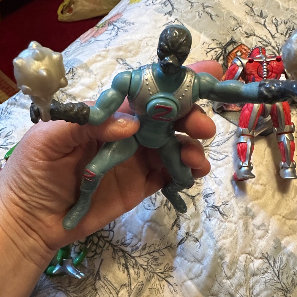 Mighty Morphin Power Ranger Figures - Picture 4 of 8